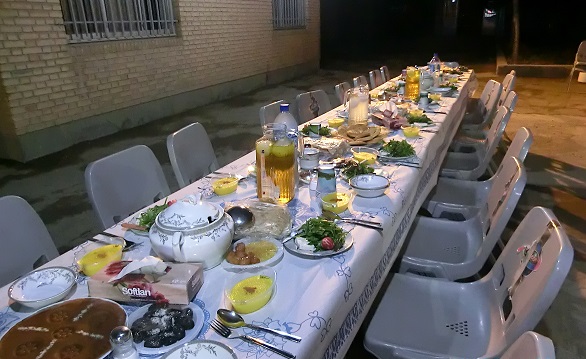برگزاری مراسم افطاری در شب میلاد امام حسن مجتبی (ع)